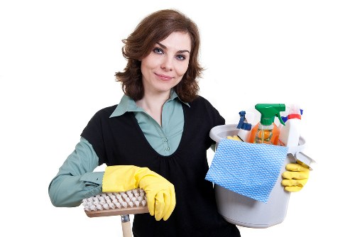 Common rug cleaning methods for home and professional use
